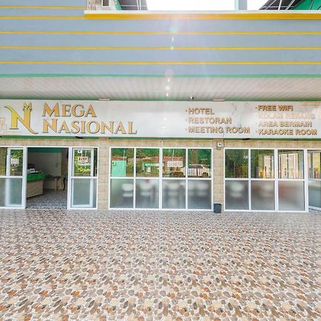 Mega Nasional Seaview Hotel Gunungsitoli Exteriör bild